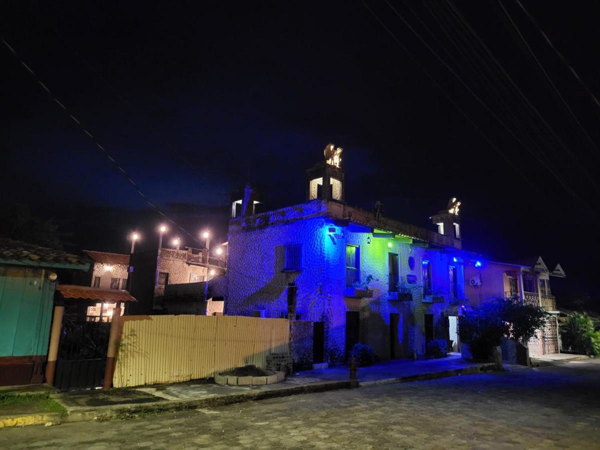 Hostal Casa De Las Gargolas Amapala Екстер'єр фото