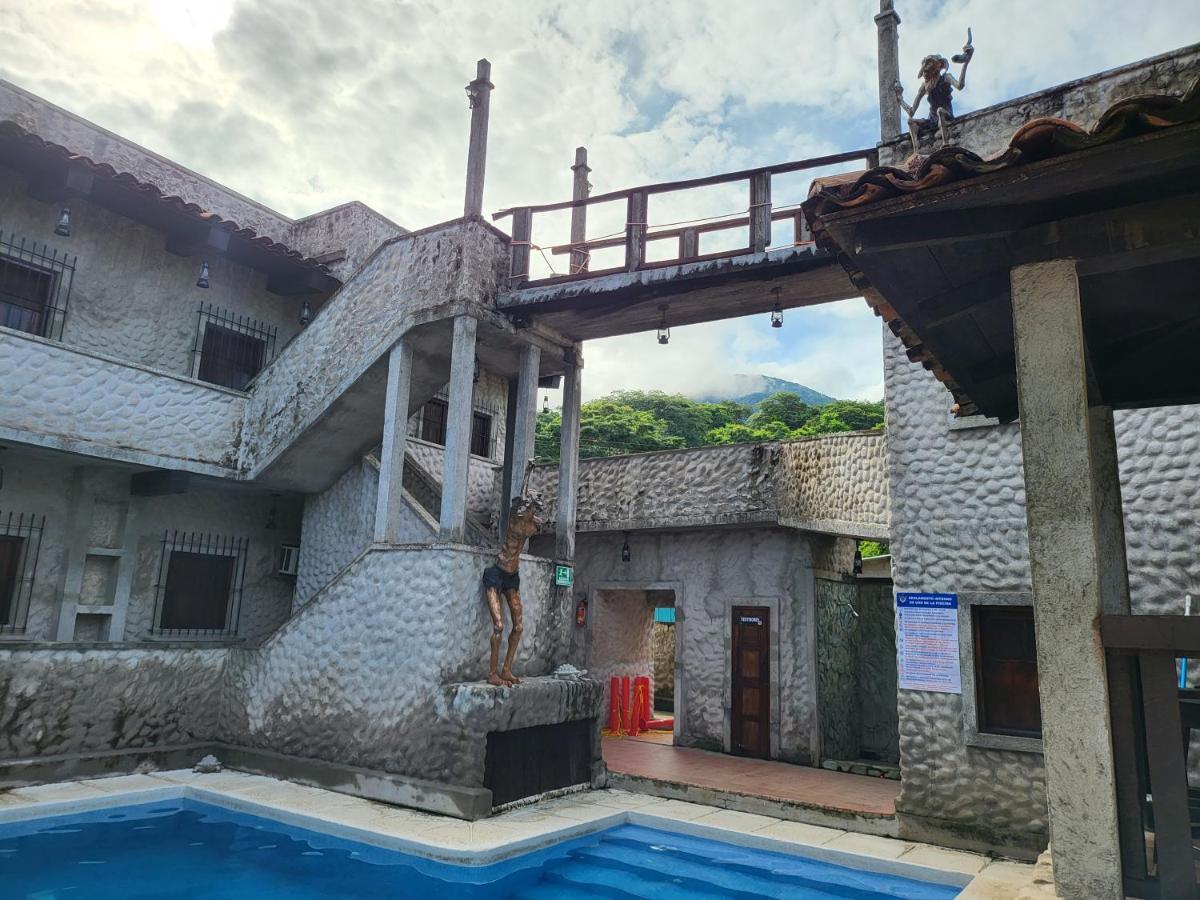 Hostal Casa De Las Gargolas Amapala Екстер'єр фото