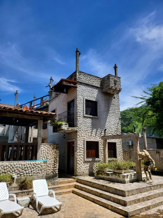 Hostal Casa De Las Gargolas Amapala Екстер'єр фото