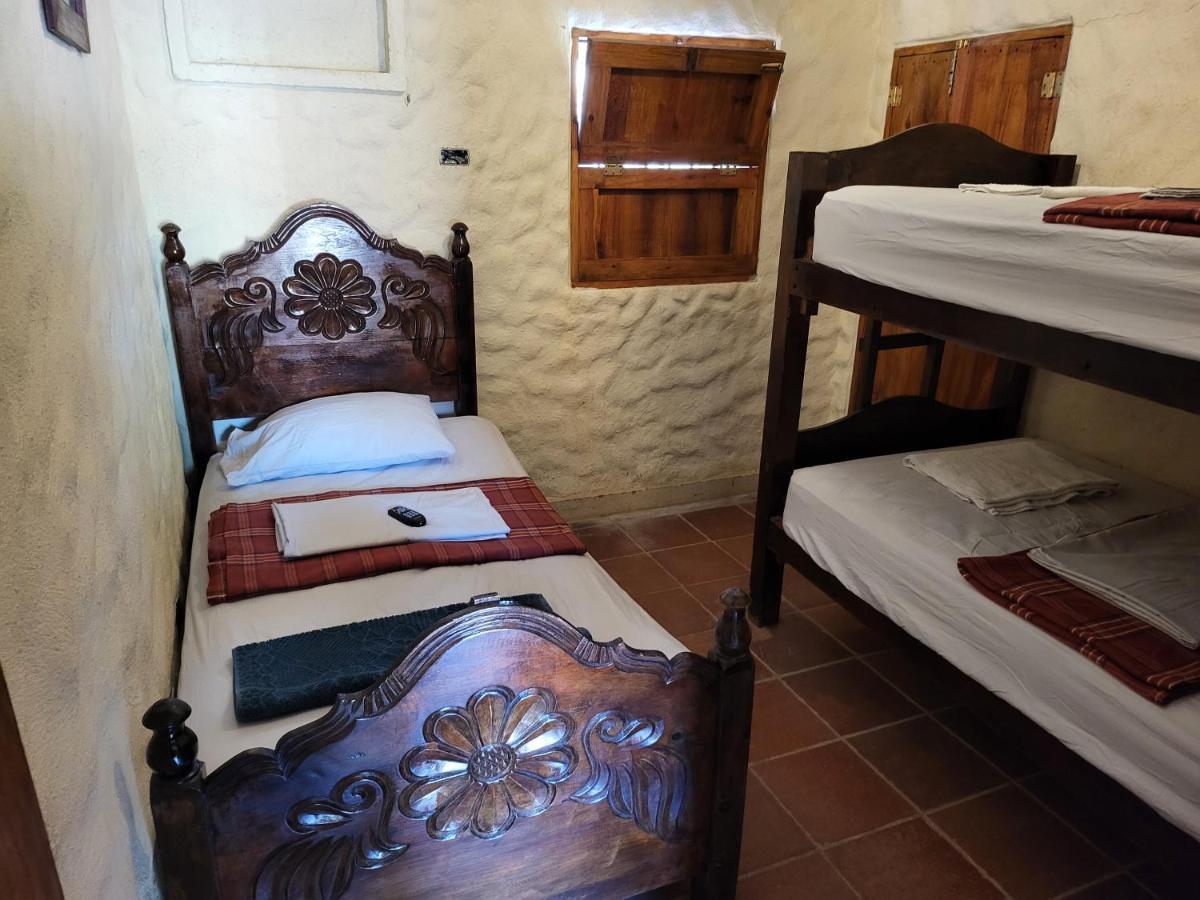 Hostal Casa De Las Gargolas Amapala Екстер'єр фото