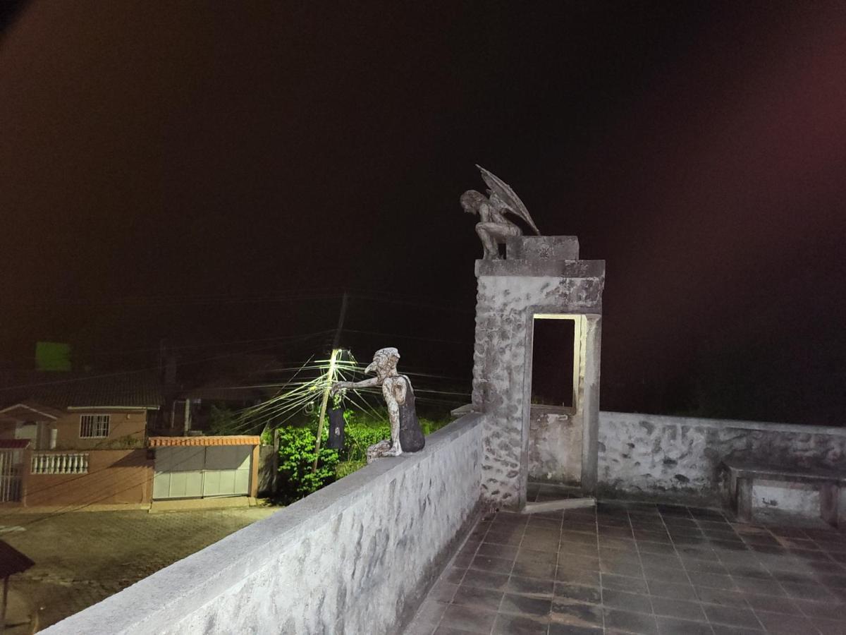 Hostal Casa De Las Gargolas Amapala Екстер'єр фото