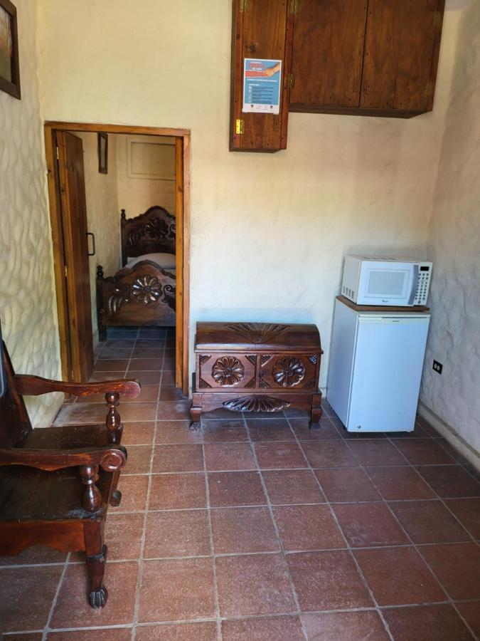 Hostal Casa De Las Gargolas Amapala Екстер'єр фото
