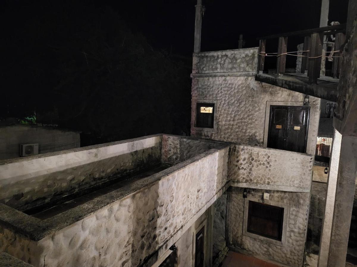 Hostal Casa De Las Gargolas Amapala Екстер'єр фото