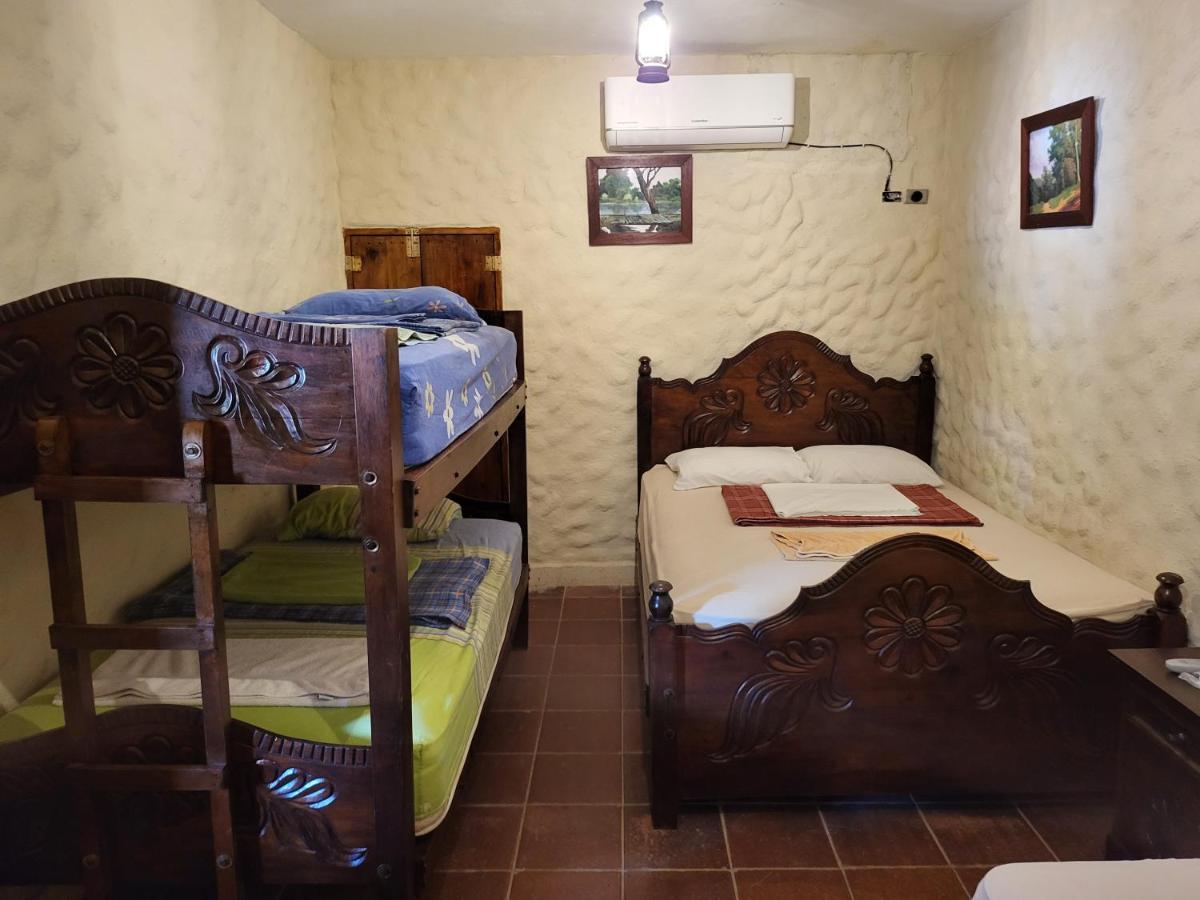 Hostal Casa De Las Gargolas Amapala Екстер'єр фото